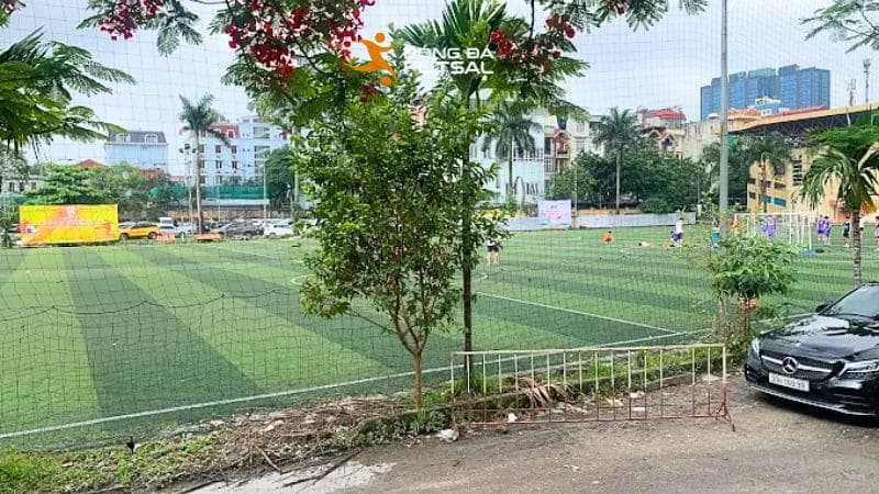 Sân bóng đá Đại Việt