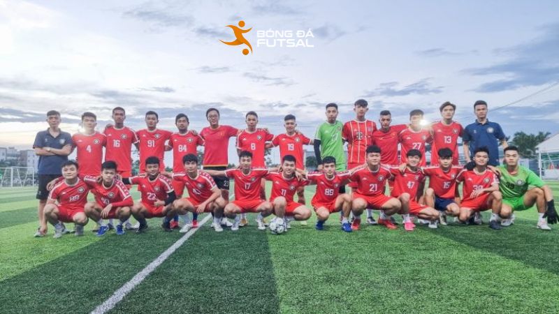 Sân bóng đá Phạm Gia