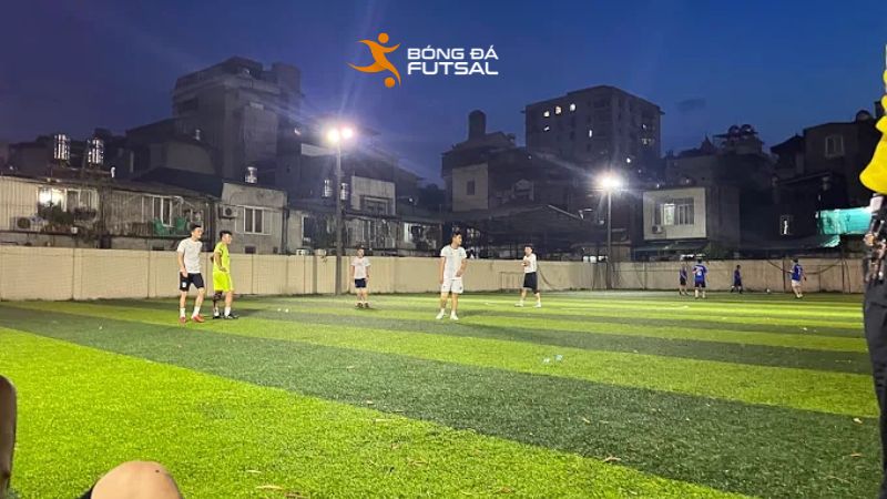 Sân bóng đá Quần Ngựa