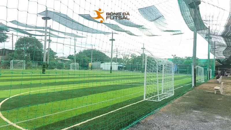 Sân bóng đá Quốc Hưng ARENA