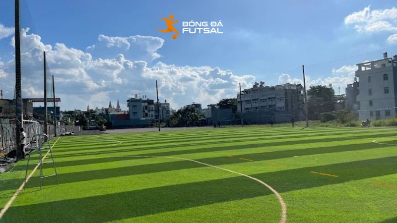 Sân bóng Thanh Niên – Giá rẻ, sân sạch, dễ chơi