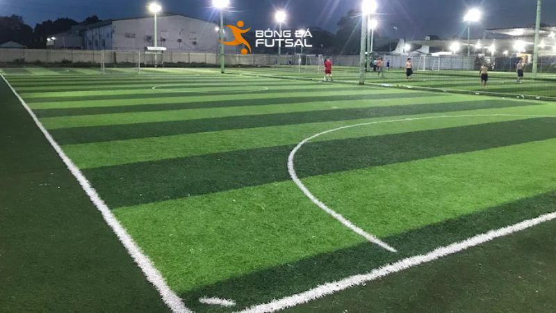 Sân bóng Chảo Lửa - Chất lượng, đông người chơi