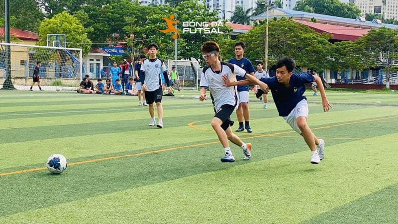 Sân bóng trường THPT Bình Khánh