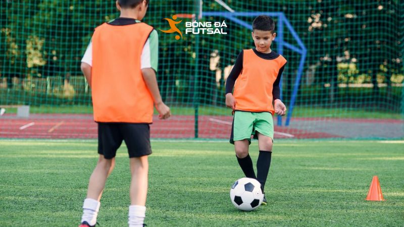 Chiến thuật chuyền bóng trong bóng đá hiện đại