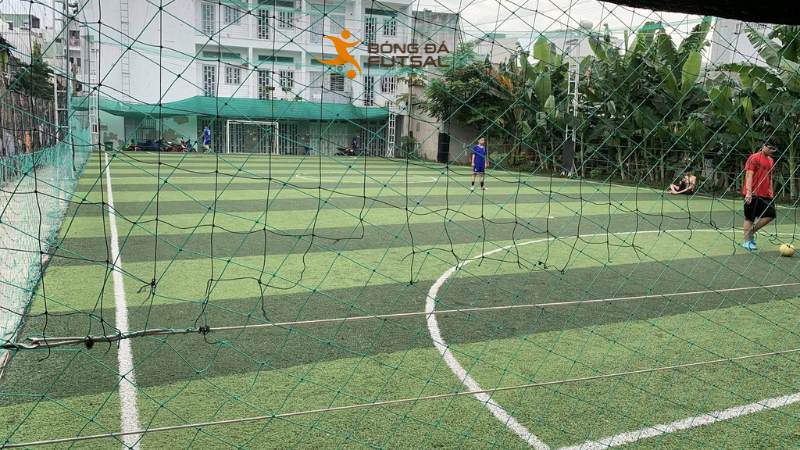 minh sơn – sân bóng đá quận 7 với cỏ nhân tạo & tiện ích hiện đại