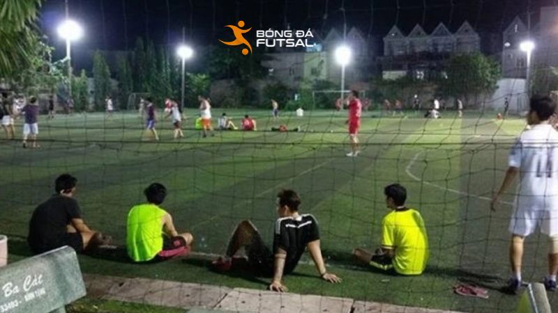 Sân bóng đá ở Quận 8 TPHCM Vạn Nguyên