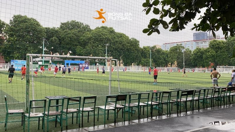 Thông tin cơ bản về sân bóng Đại học Hà Nội